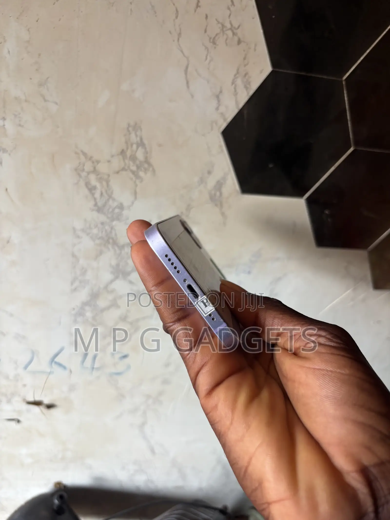 Apple iPhone 12 64 GB Purple