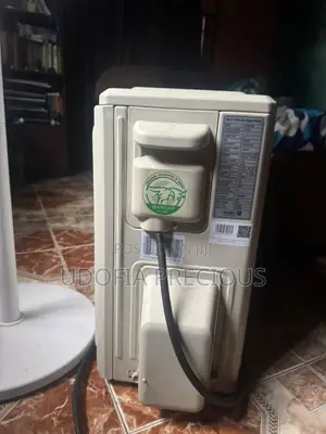 Scanfrost 1.5HP Inverter AC — Very Clean Working Perfectly