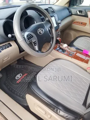 Toyota Highlander 3.5L 4WD 2013 Black