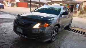 Toyota Camry LE 4dr Sedan (2.4L 4cyl 5A) 2009