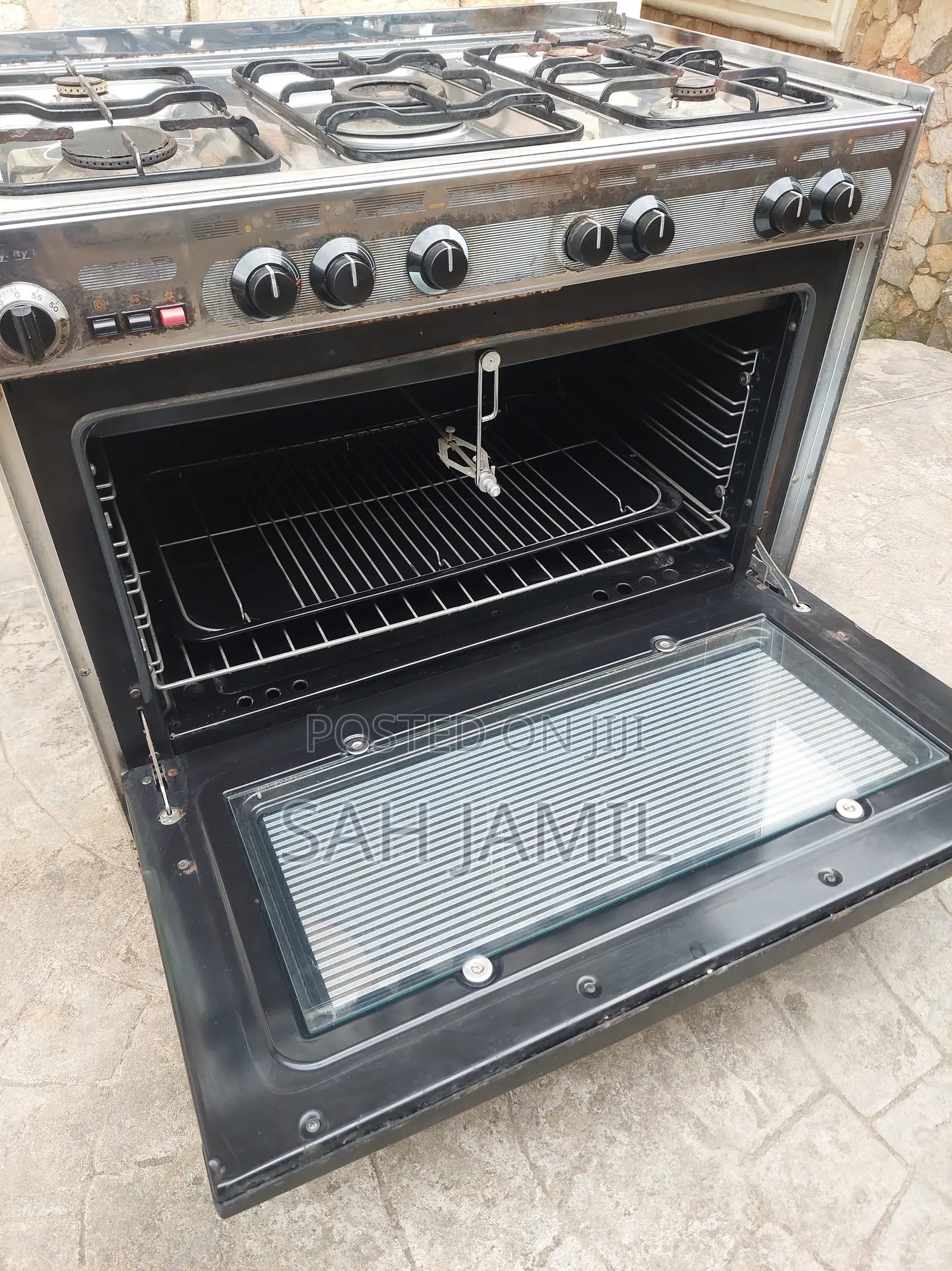 Gas Cooker