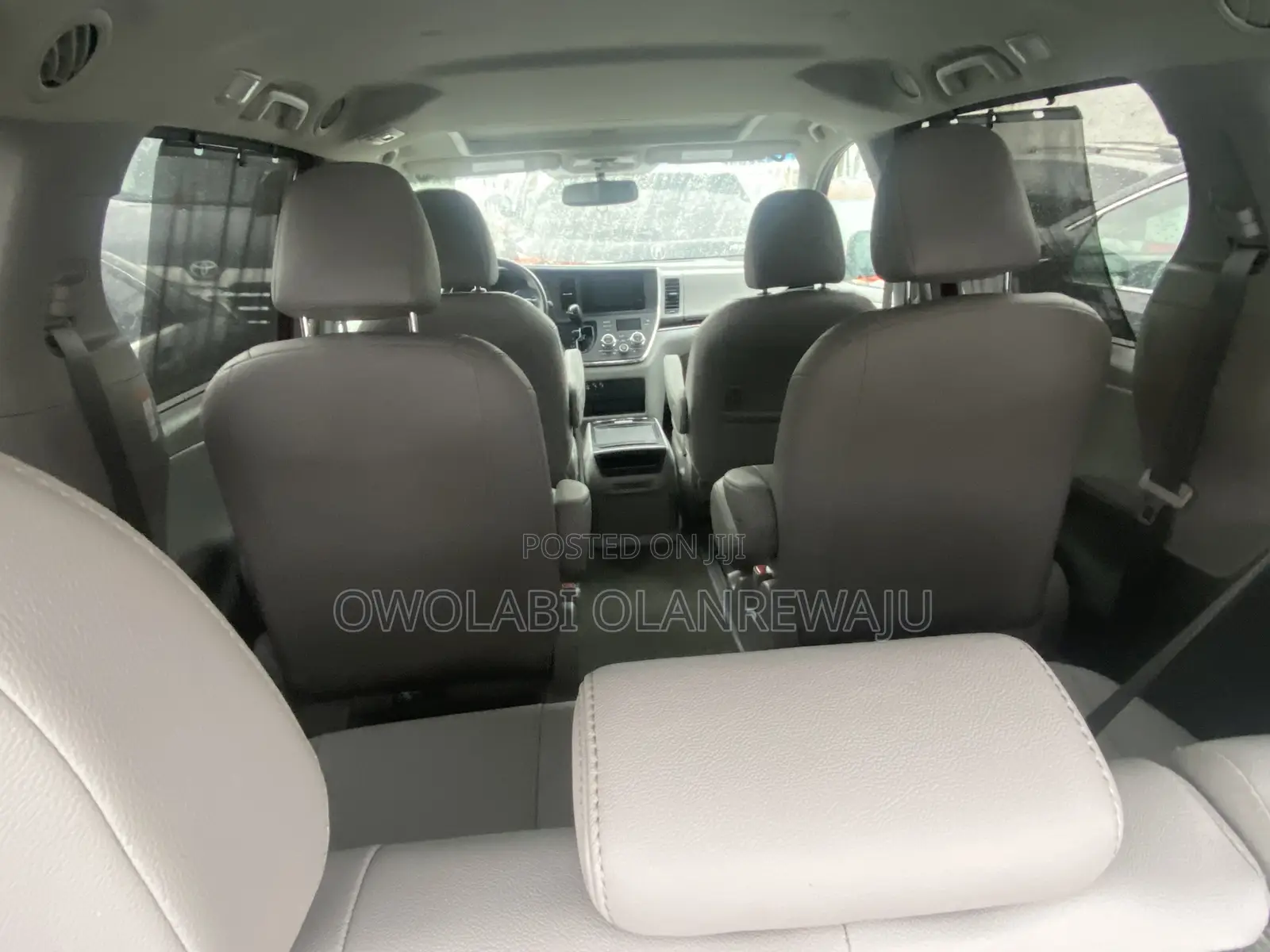 Toyota Sienna 2018 Red