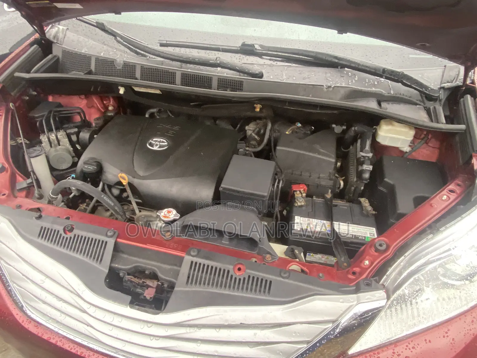 Toyota Sienna 2018 Red