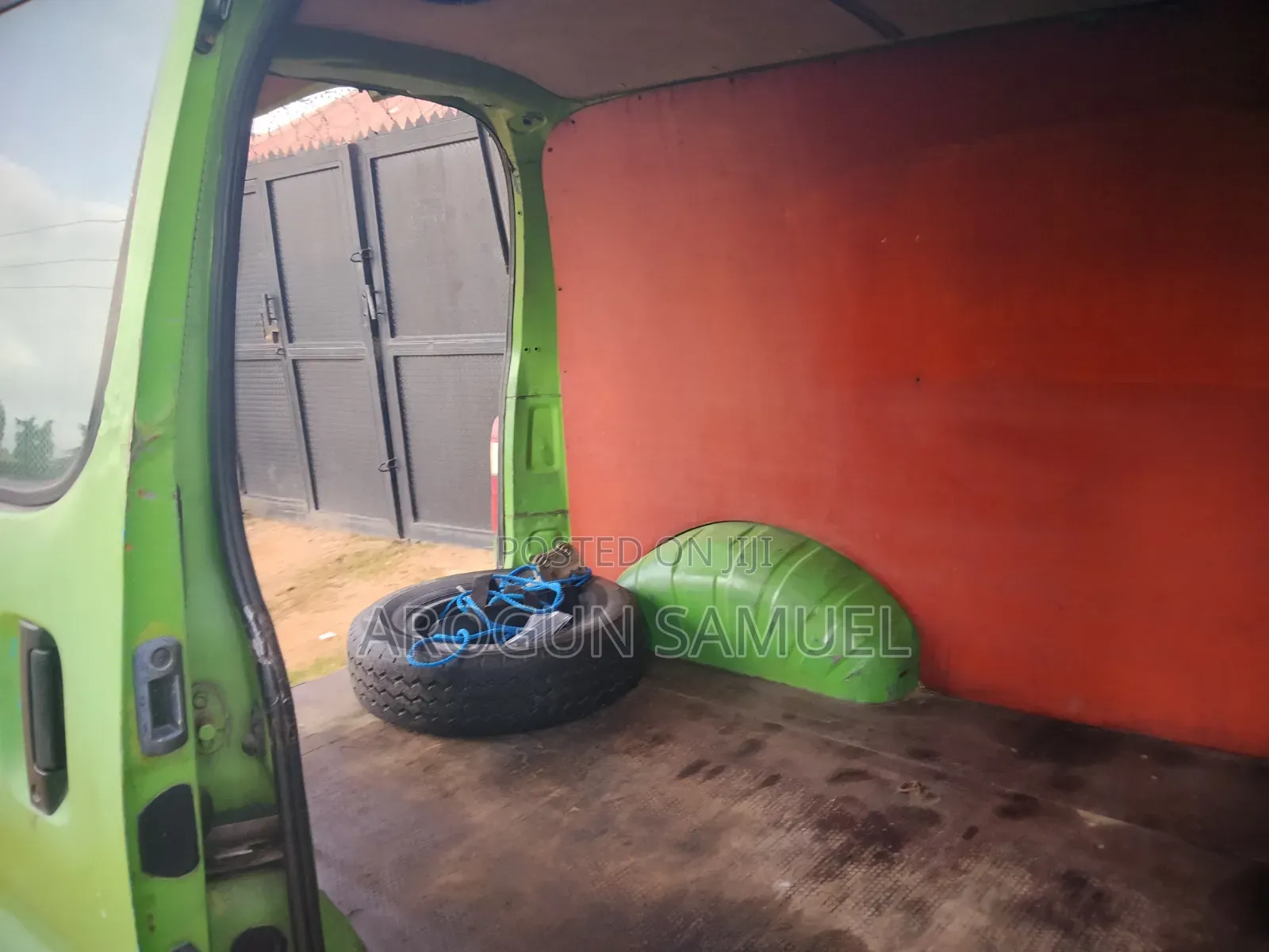 Toyota HiAce 2024 Green