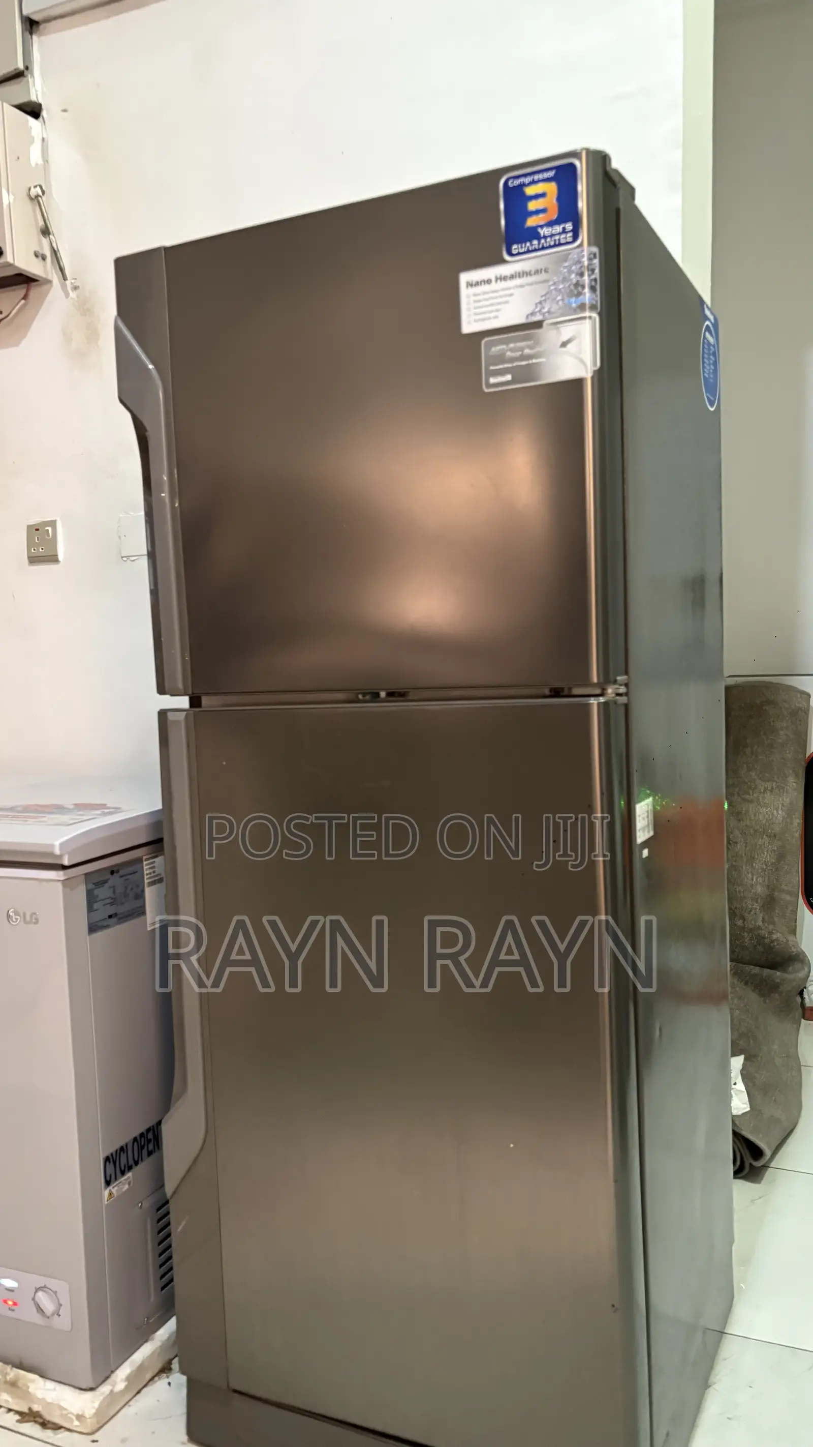 Scanfrost 350L 350-Litre Double-Door Refrigerator