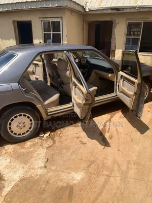 Mercedes-Benz 230E 2005 Gray
