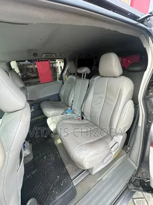 Toyota Sienna 2014 Gray