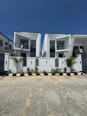 5bdrm Duplex in Lekki for sale