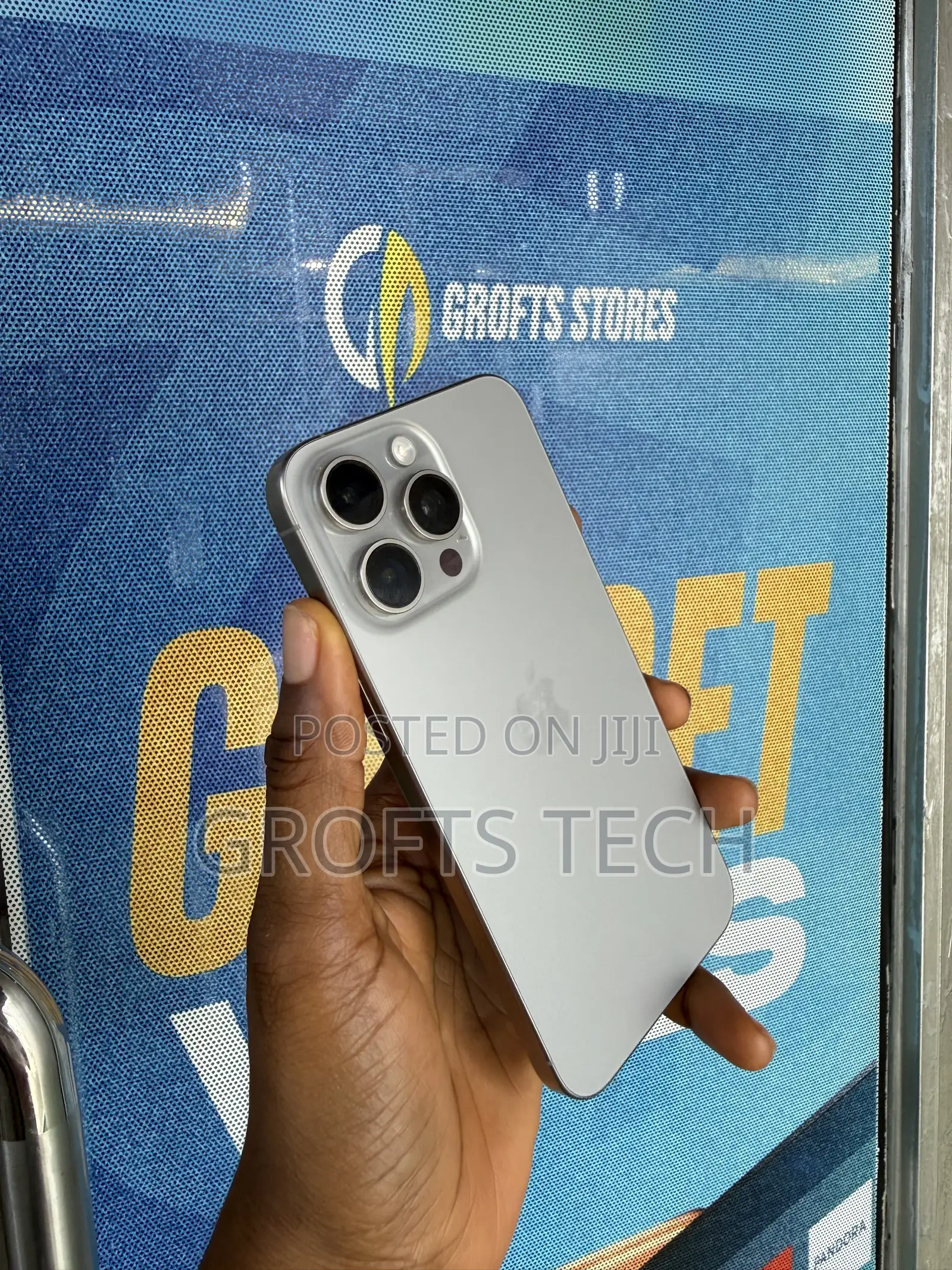 Apple iPhone 15 Pro Max 256 GB