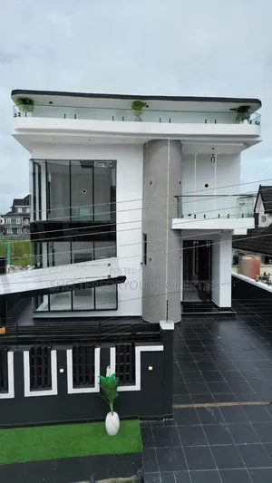 5bdrm Duplex in Sangotedo for sale