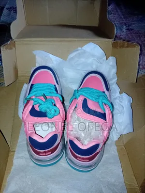 Unisex Shoe