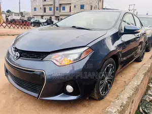 Toyota Corolla S 4dr Sedan (1.8L 4cyl CVT) 2016 Gray