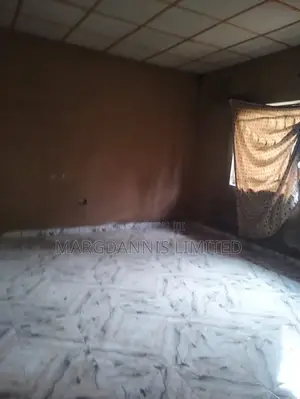3bdrm Bungalow in Adeyemo Estate, Ita Oluwo for sale