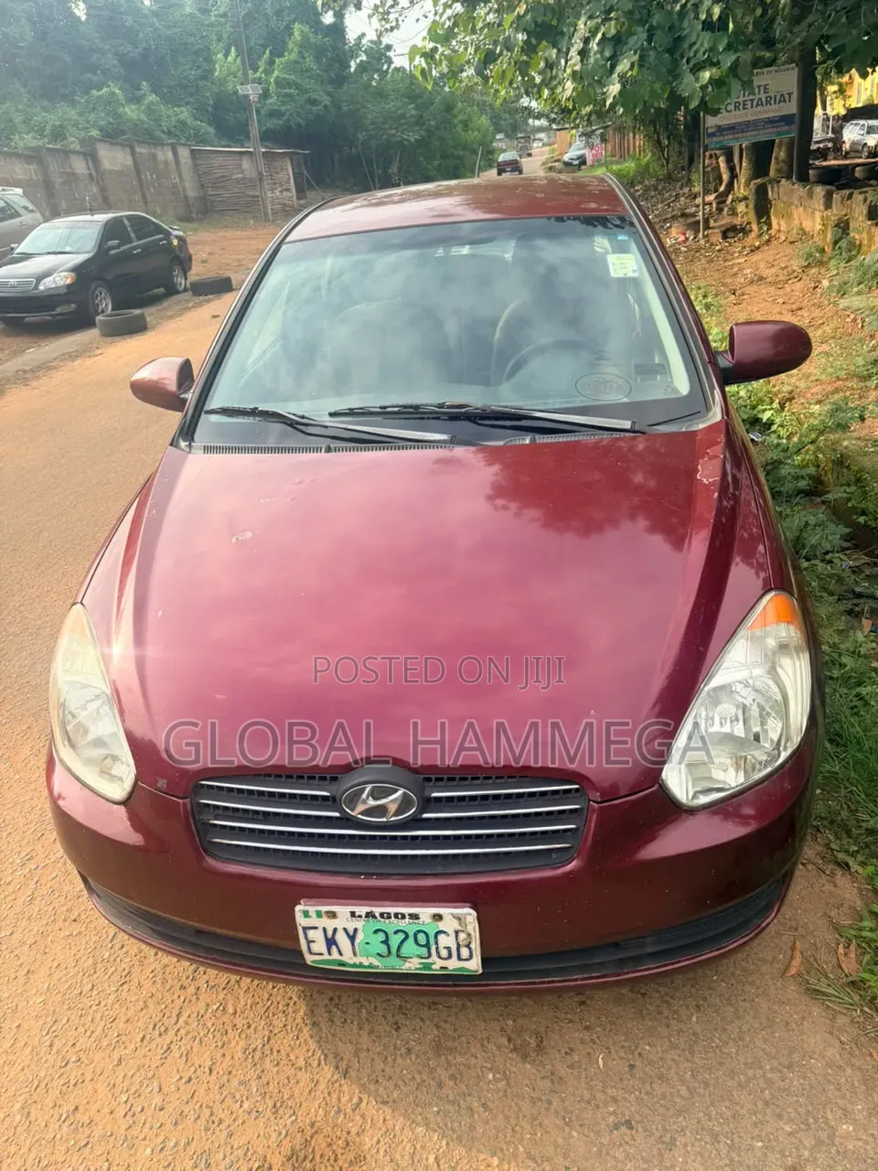 Hyundai Accent 2009 Red