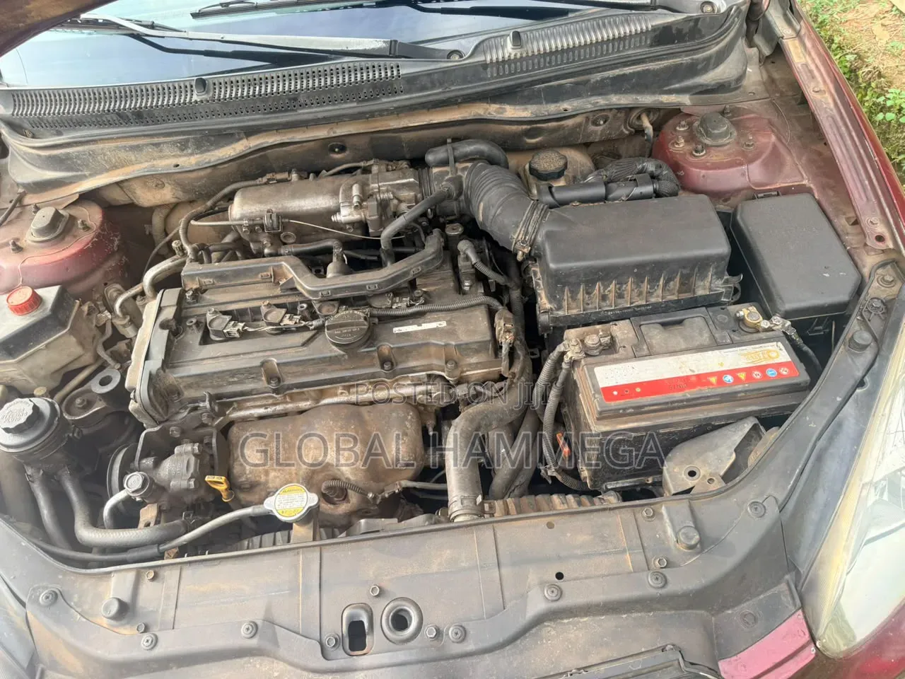 Hyundai Accent 2009 Red