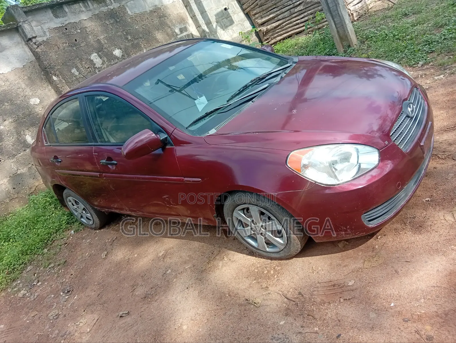 Hyundai Accent 2009 Red