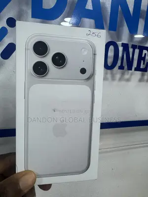 New Apple iPhone 17 Pro 256 GB White
