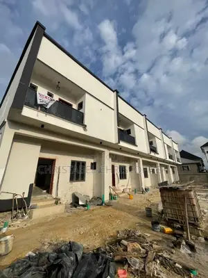 3bdrm Townhouse/Terrace in Sangotedo for sale