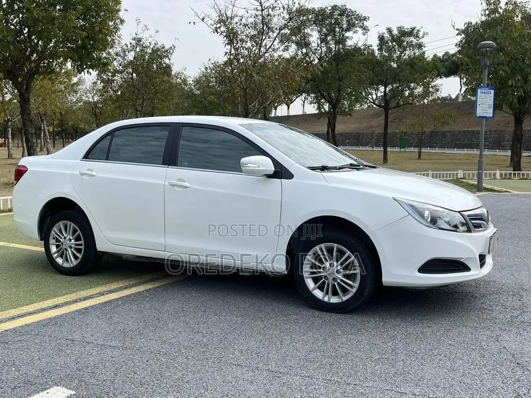 BYD E5 450 2019 White