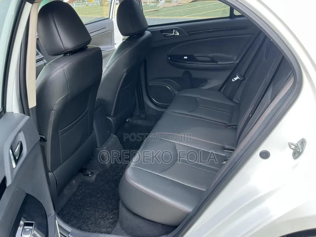BYD E5 450 2019 White