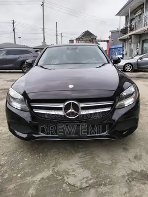 Mercedes-Benz C300 Luxury Sedan RWD (2.0L 4cyl 7A) 2016 Black
