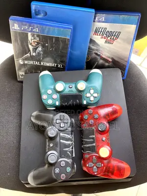 PS4 Slim 500Gb With 3 Games 3 Controllers