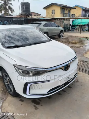 Car 2019 White