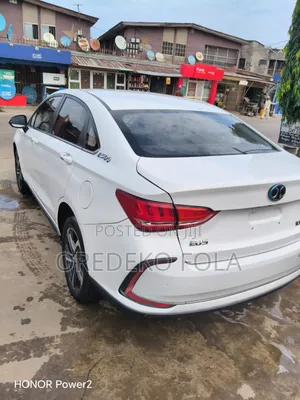 Car 2019 White