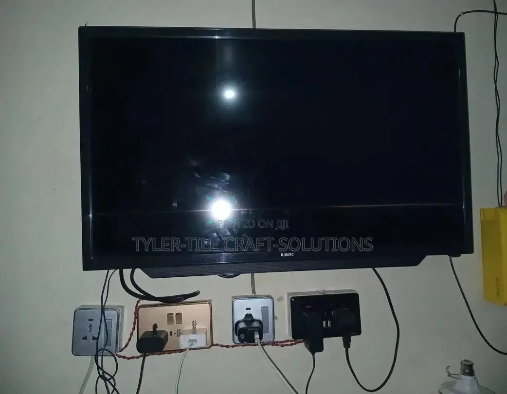 Correct Screen Sharp TV for Sale