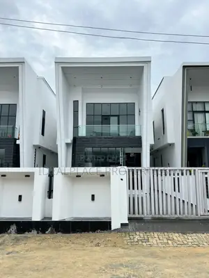 5bdrm Duplex in Ajah for sale