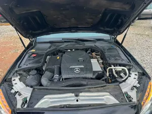 Mercedes-Benz C300 Base 4dr RWD Sedan (2.0L 4cyl 7A) 2015 Black