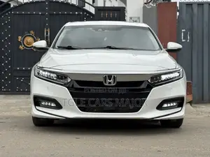 Honda Accord Touring 2.0T 2020 White
