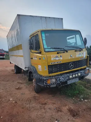 Registered 2025 Entry Neatly Used Mercedes-Benz 814 Truck