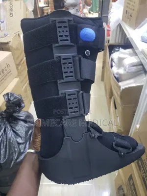 Air Walker Boot