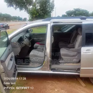 Toyota Sienna LE AWD 2008 Silver