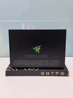 New Laptop Razer Blade 32GB Intel Core i9 SSD 2T