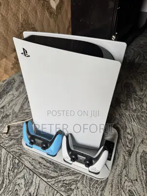 Few Months Used PS5 With Hanger and Pad Charger