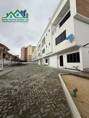 4bdrm Duplex in Ikoyi for rent