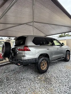 Lexus LX 570 AWD 2019 Gold