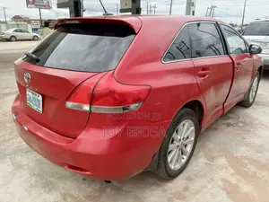 Toyota Venza 2010 Red