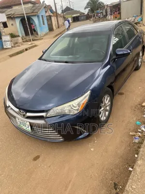 Toyota Camry SE 4dr Sedan (2.5L 4cyl 6A) 2015 Blue