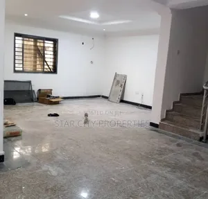 5bdrm Duplex in Ikeja for rent