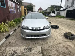 Toyota Camry LE 4dr Sedan (2.5L 4cyl 6A) 2012 Silver