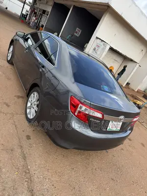 Toyota Camry 2012 Gray