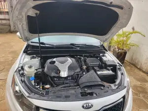 Kia Optima SX 4dr Sedan (2.0L 4cyl 6A) 2013 White