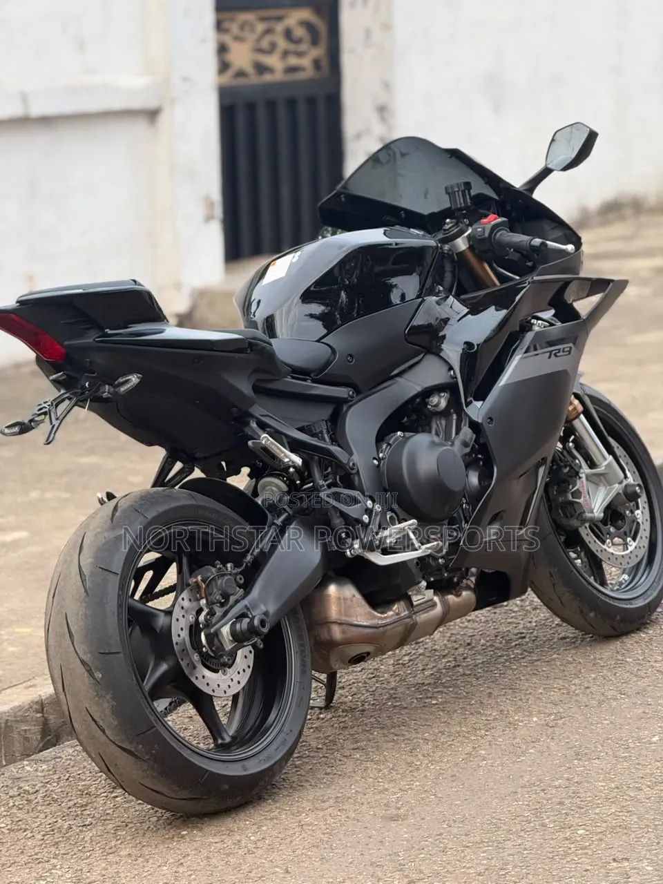 New Yamaha YZF-R 2025 Black