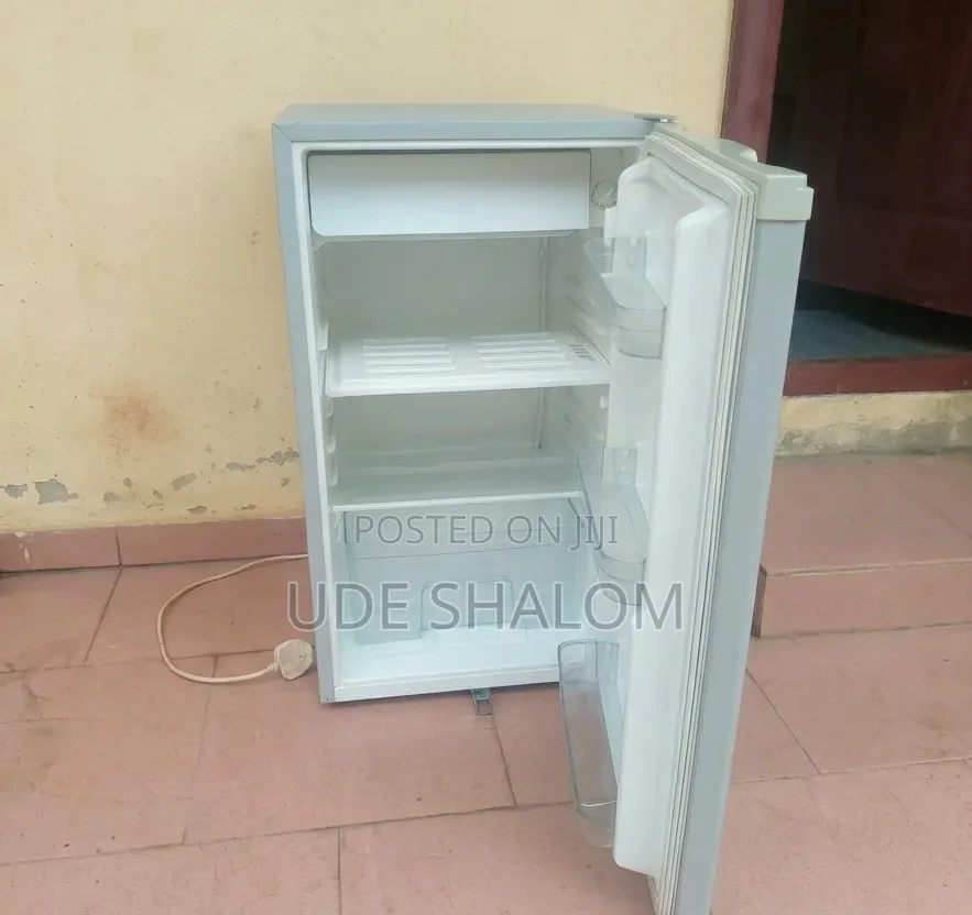 Royal 105L Fridge With Freezer