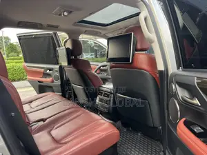Lexus LX 570 AWD 2017 Gray