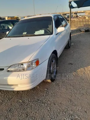 Toyota Corolla 1999 White