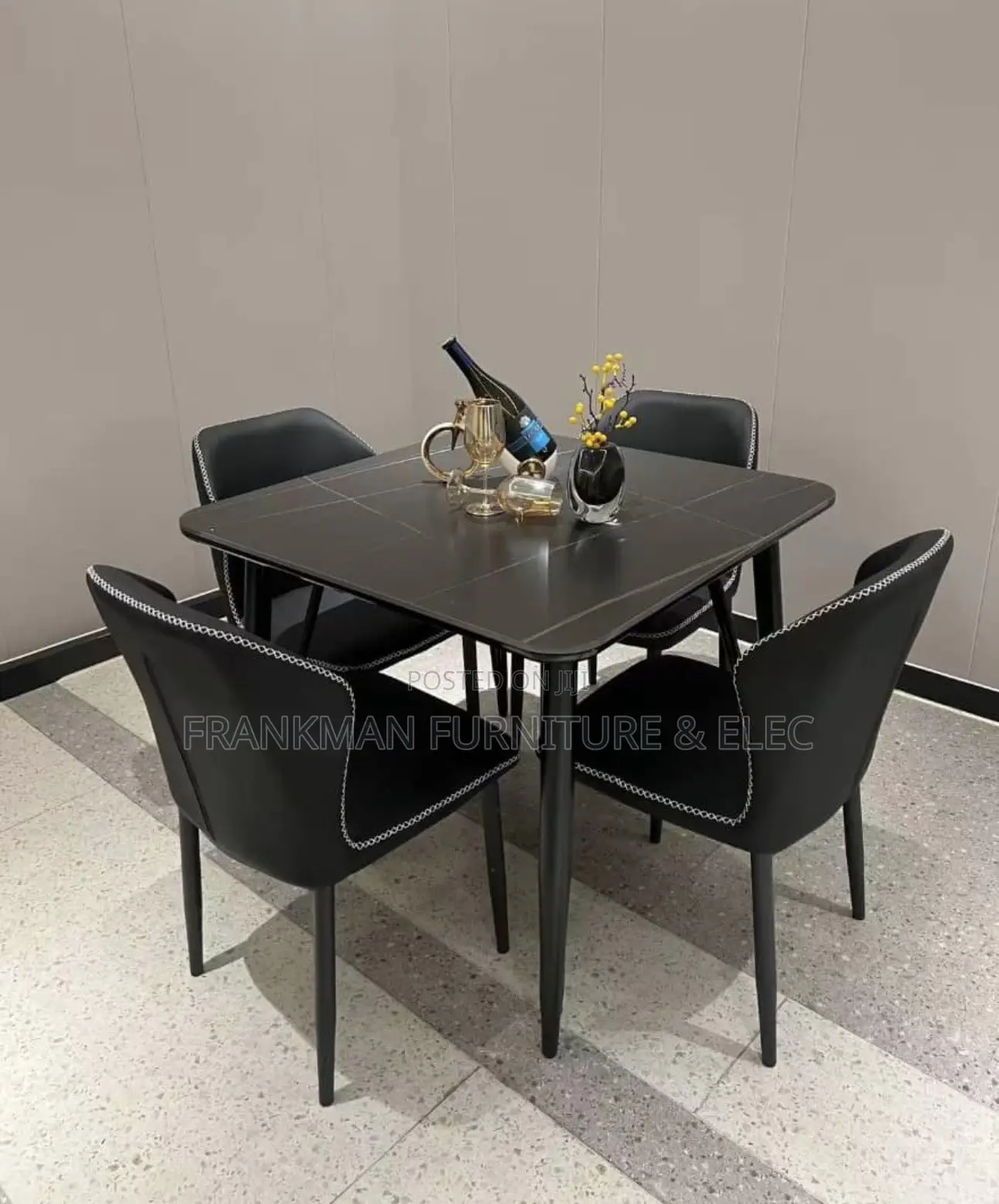 4 Seaters Dinning Set